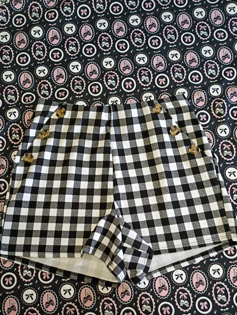Derek Heart Black and White Gingham Button-Accent Shorts